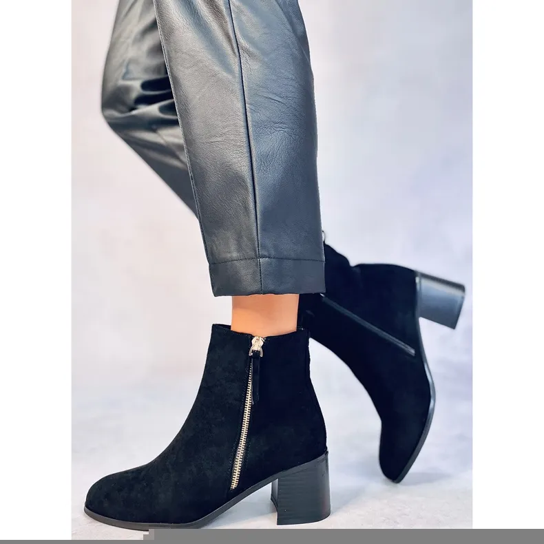 Aguirre Bottines à talons hauts en daim noir le noir