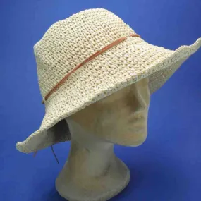 Chapeau cloche, couleur naturelle, en paille macramé | Chapeau femme