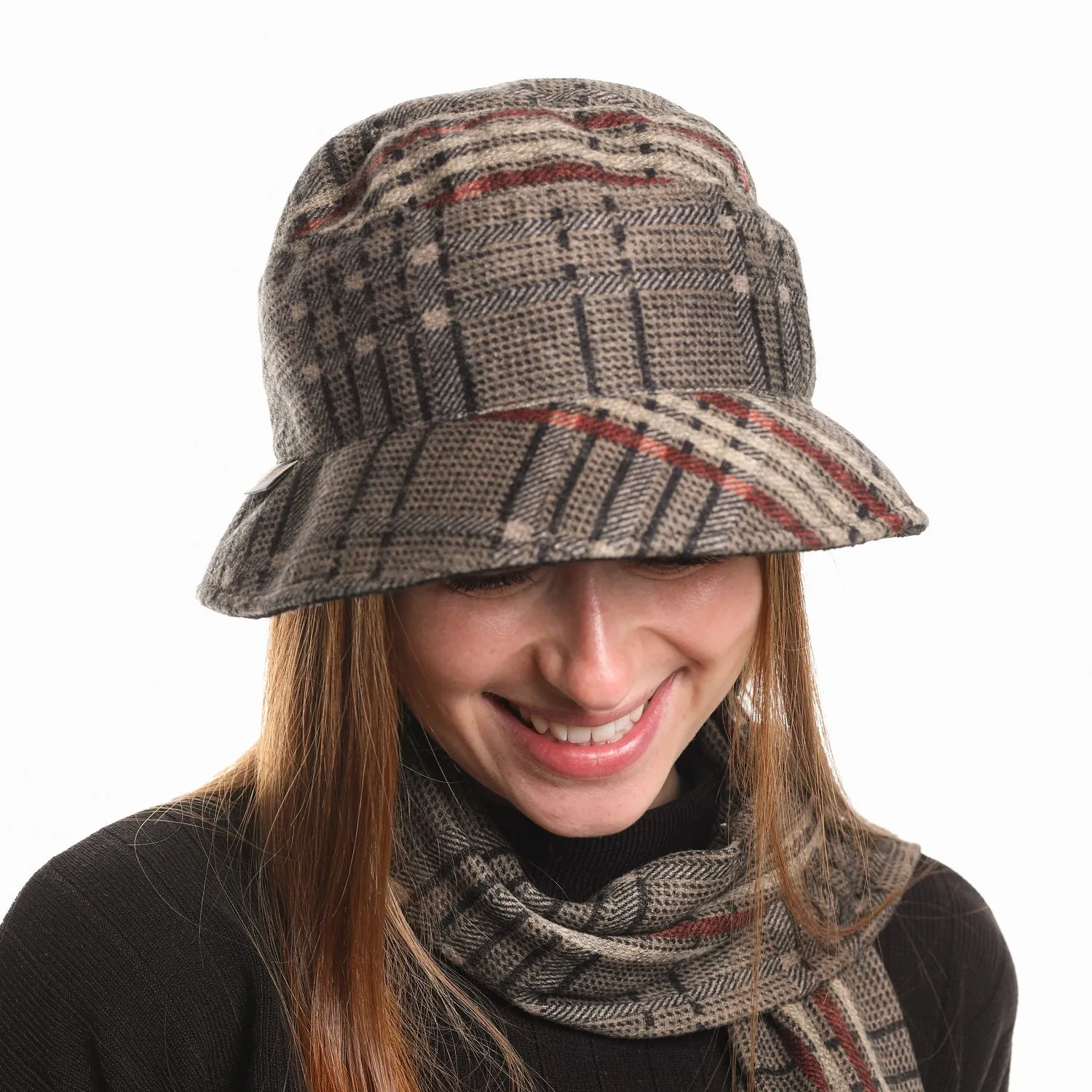 Chapeau cloche effet velours avec boucle arrière