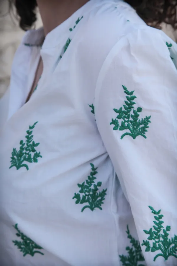 Chemise brodée Eglantine - Mode et prêt à porter