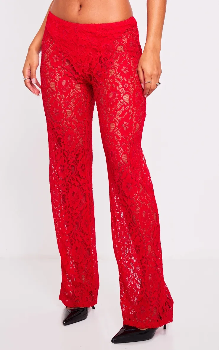 Pantalon rouge sang à taille haute et dentelle transparente coupe évasée