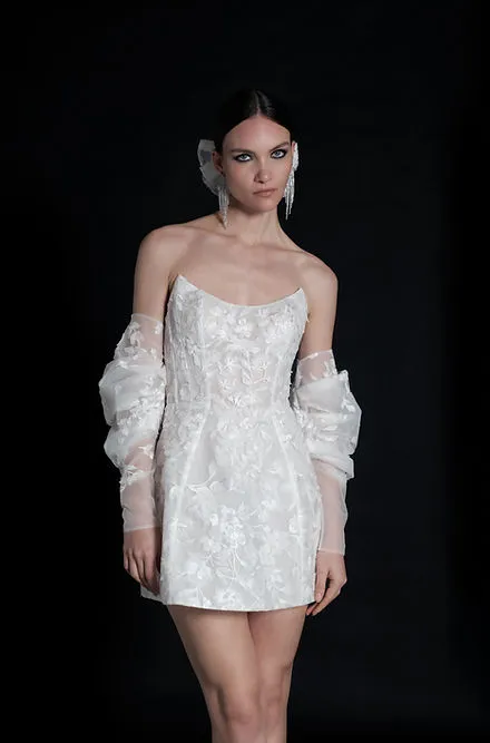 Robe de mariée brodée courte SAM
