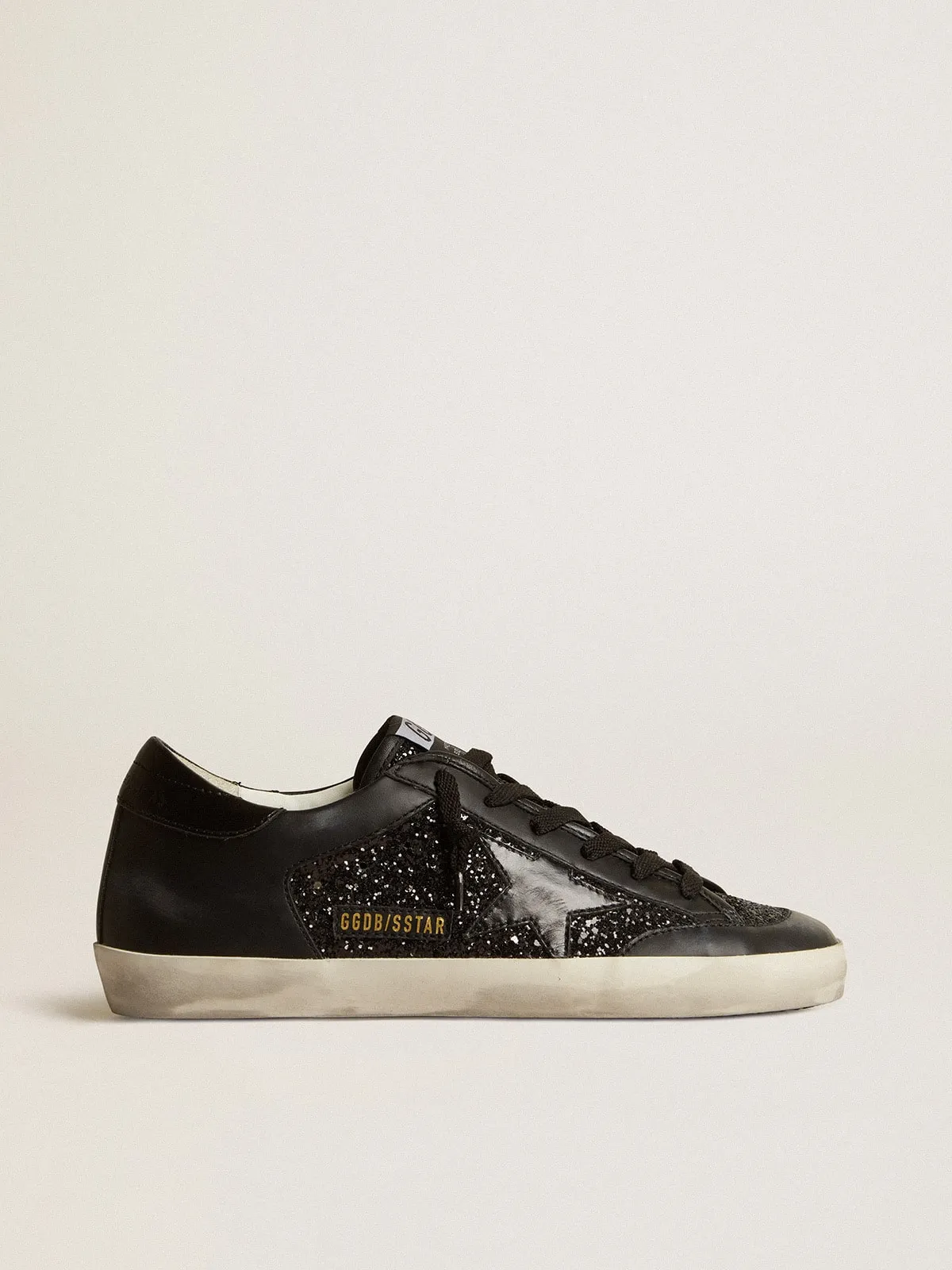 Super-Star en cuir nappa et paillettes noirs avec étoile en cuir brillant noir | Golden Goose