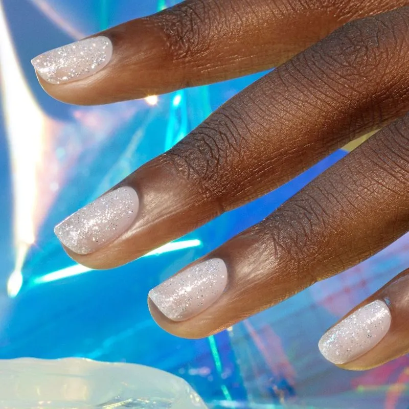 Vernis à ongles naturel holographique Mermaid Manucurist - Le petit Souk