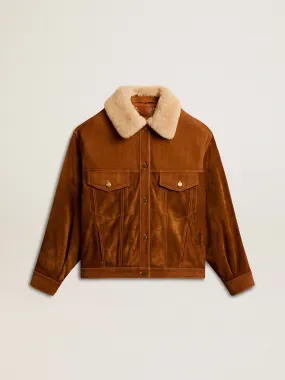 Veste pour femme en croûte de cuir couleur tabac et col en shearling | Golden Goose